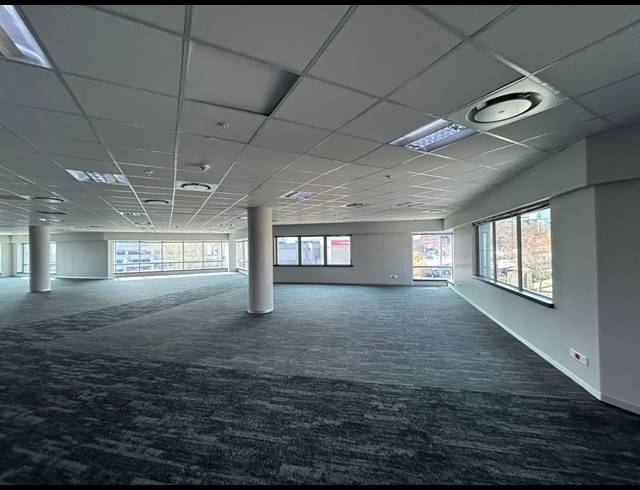 364M² OFFICE TO LET IN SANDTON CENTRAL